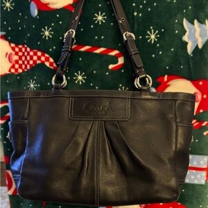 Coach Black Leather Shoulder Bag